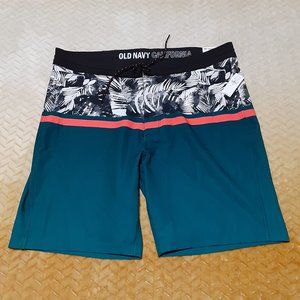 Men's Old Navy California Built-in Flex Board shorts/Trunks Size 38 NWT-$34.99.